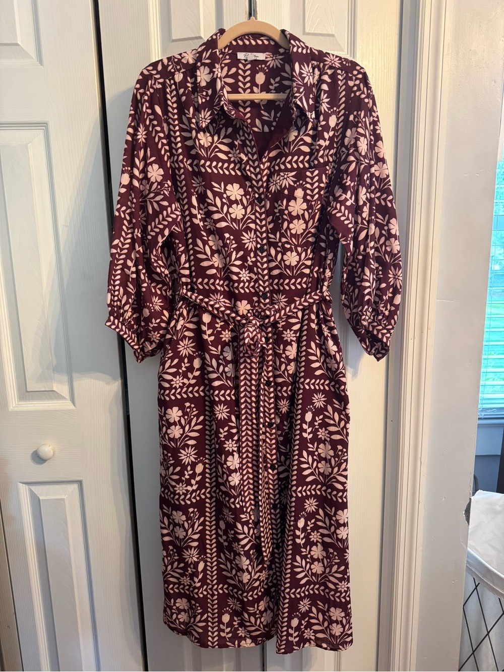 Avara Midi Dress - Picture 2 of 4